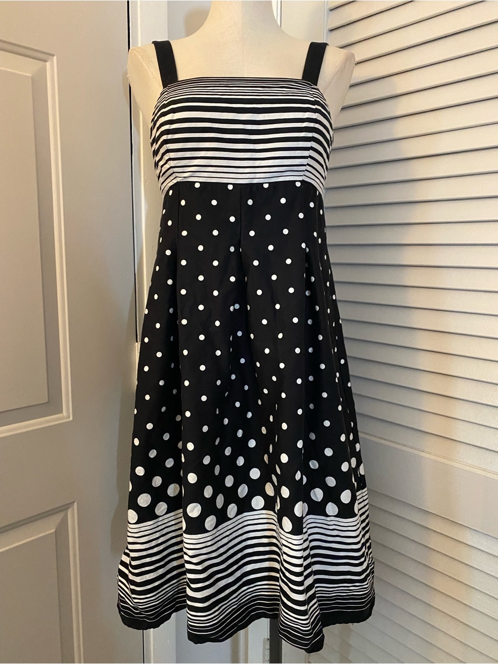 madison leigh Black and White Polka Dot & Stripe Sundress- Size 8